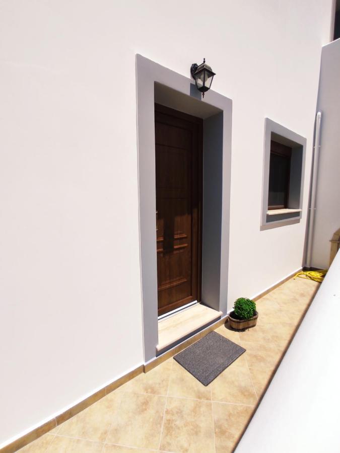 Ferienwohnung Via Ferrata House Myrties Exterior foto